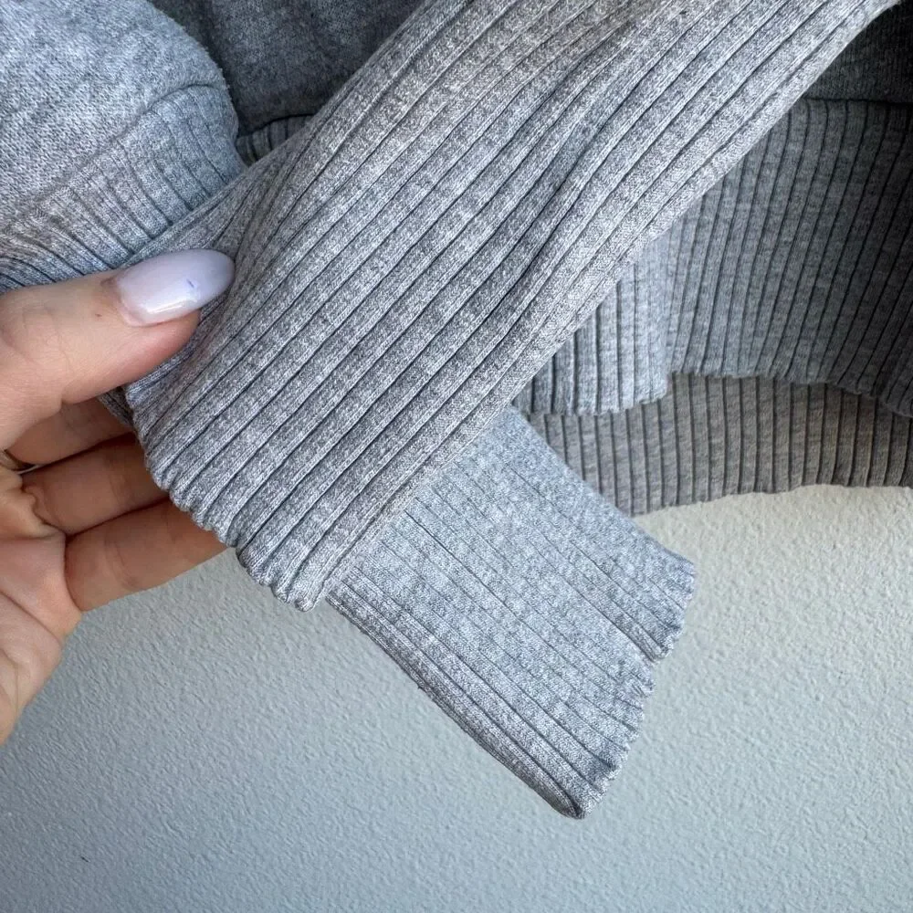 ALO Yoga Sweater Sweatshirt Womens Small Gray Turtle Neck Mock Neck Haze Funnel